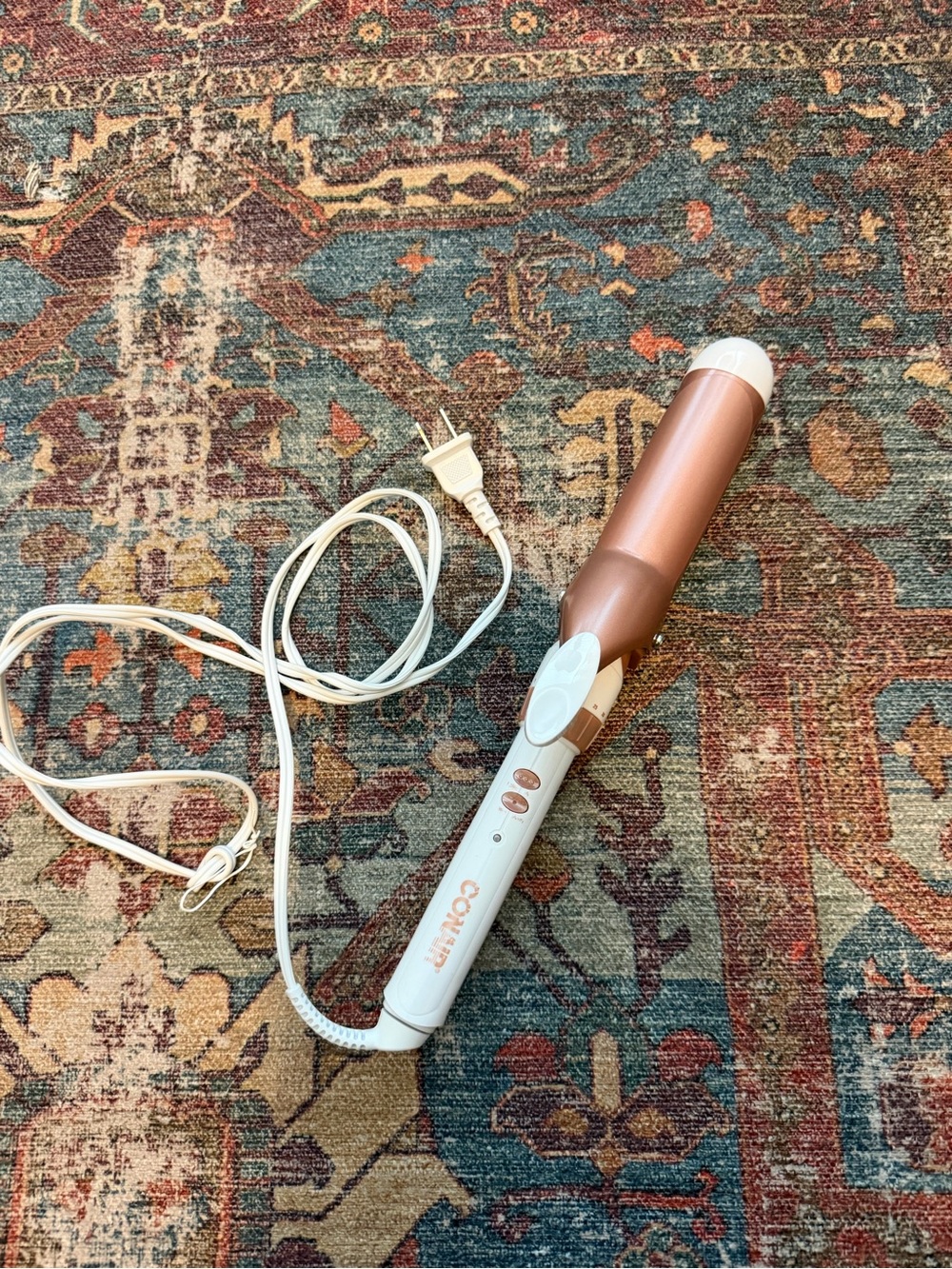 Conair Wide Barrel Curling Wand- Rose Gold
